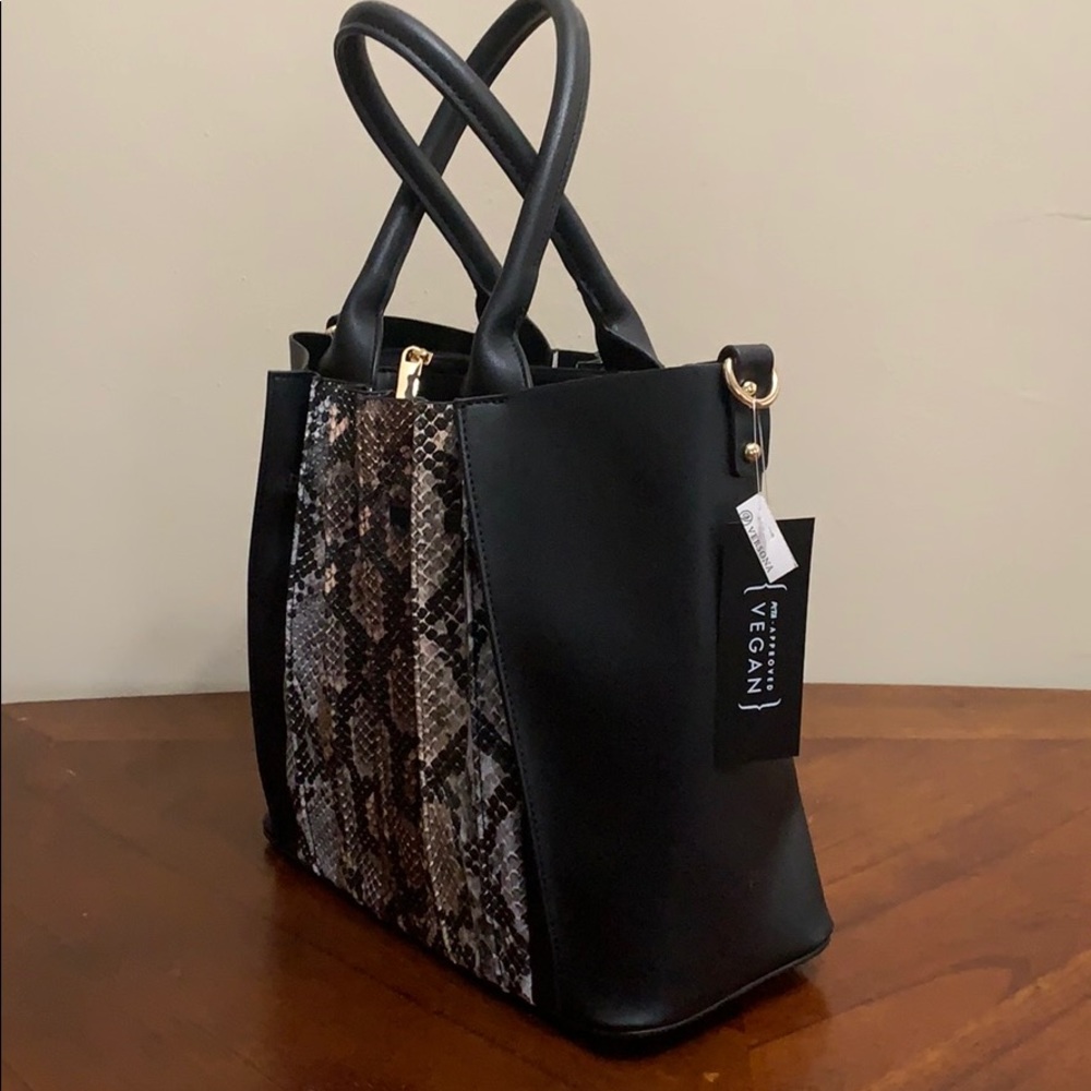 Purse - Picture 3 of 3
